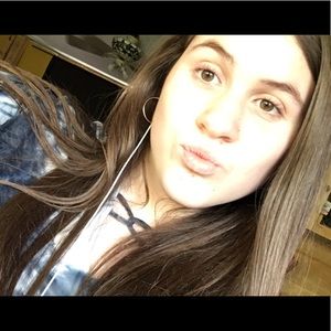 Meet your Posher, Halei